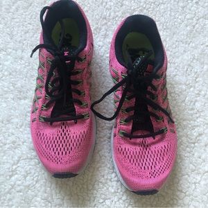 Nike Pegasus Zoom Athletic Shoes